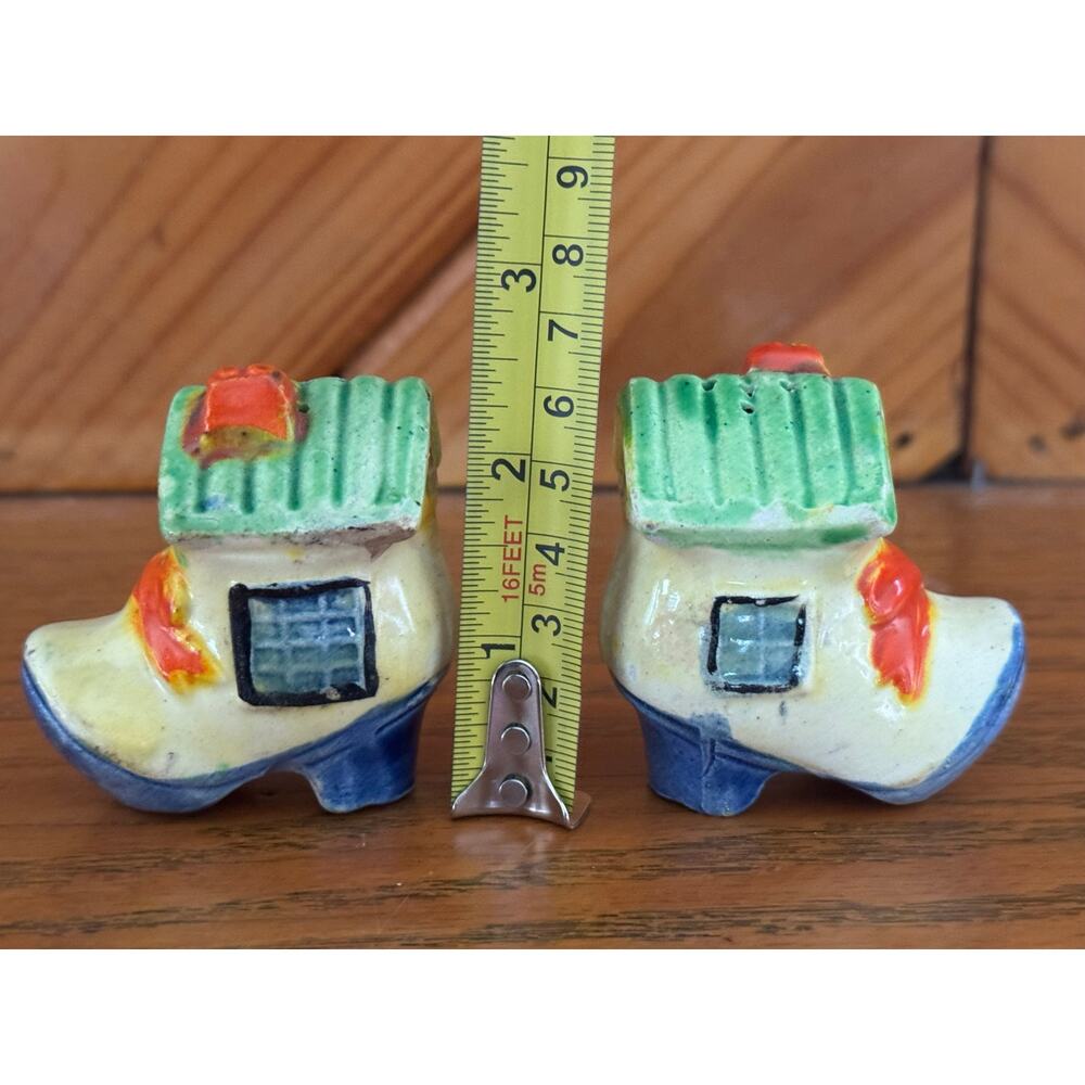 Vintage Japan Old Mother Hubbard Shoe Salt & Pepper Shakers MCM - Picture 8 of 8